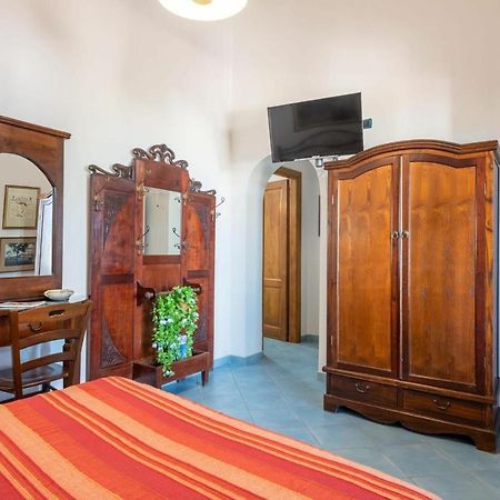 Casa Vacanza Artemis Città di Lipari Esterno foto