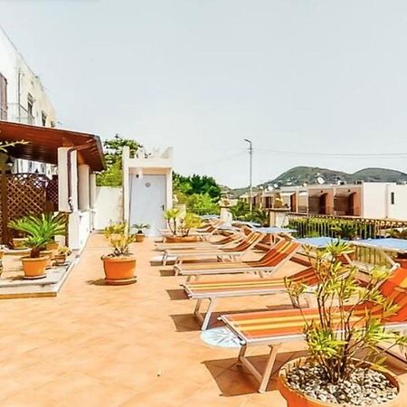 Casa Vacanza Artemis Città di Lipari Esterno foto