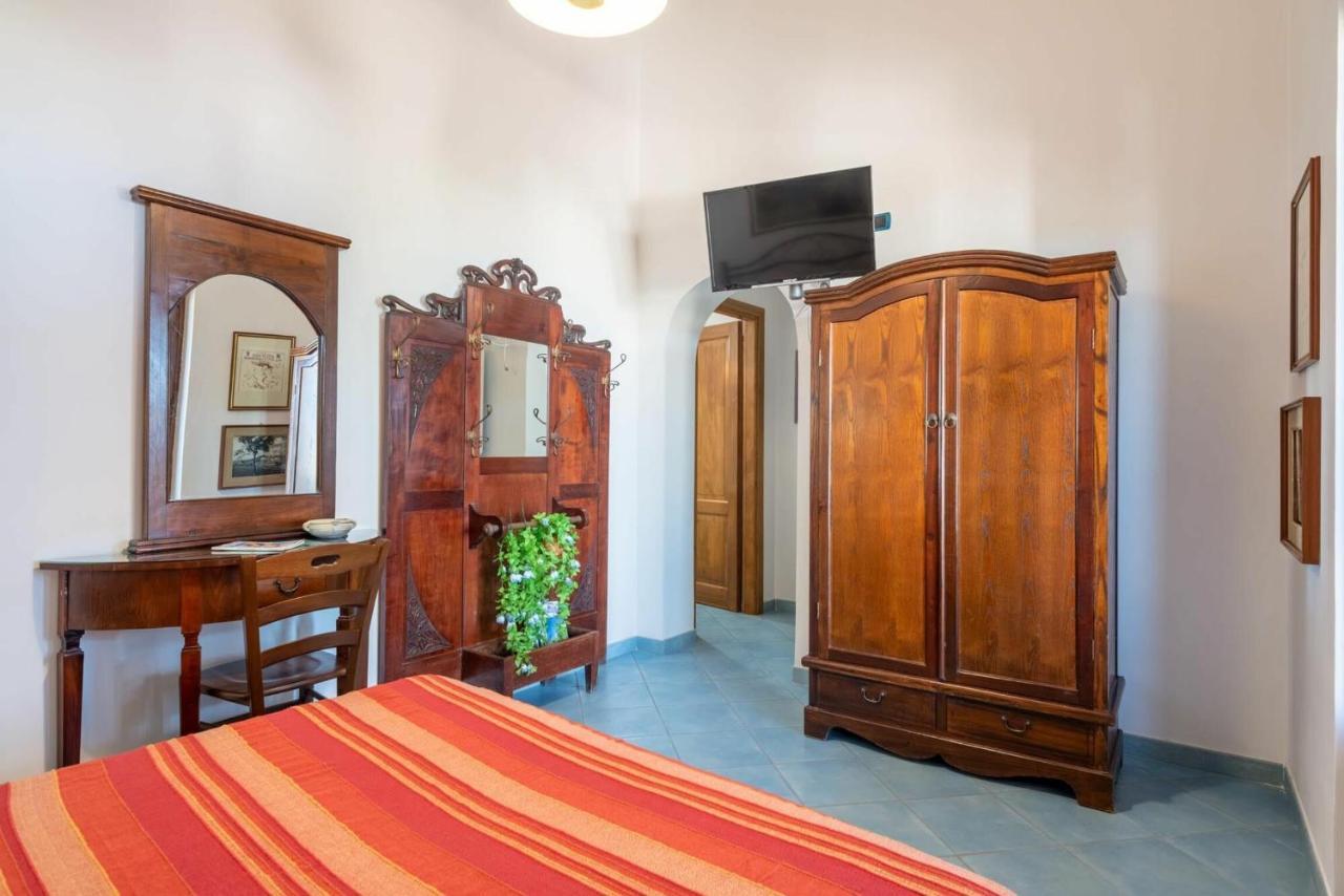 Casa Vacanza Artemis Città di Lipari Esterno foto