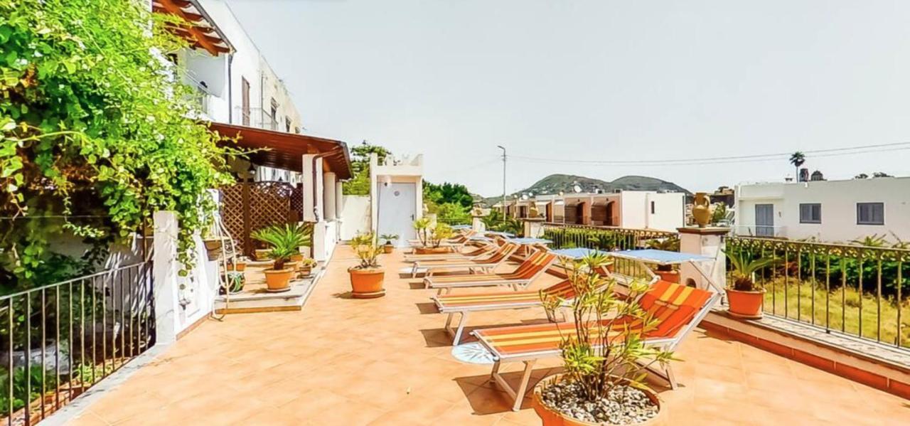 Casa Vacanza Artemis Città di Lipari Esterno foto