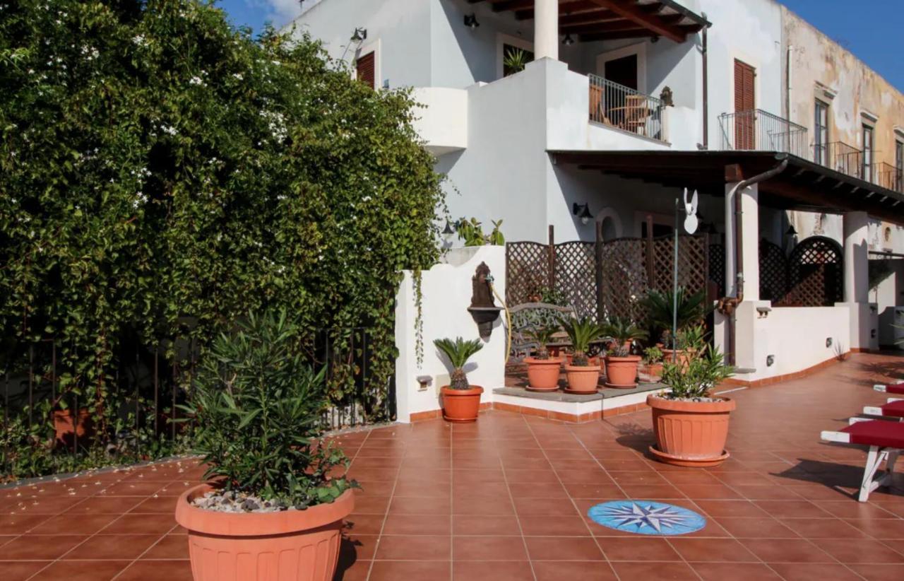 Casa Vacanza Artemis Città di Lipari Esterno foto