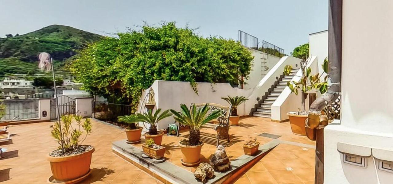 Casa Vacanza Artemis Città di Lipari Esterno foto