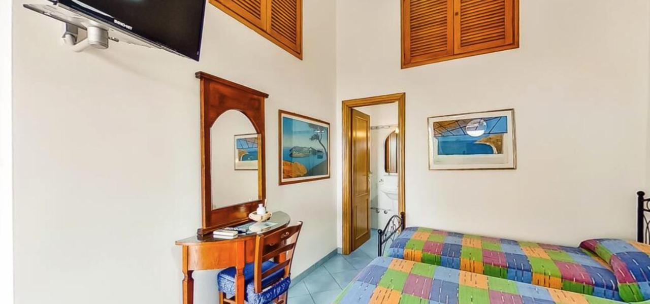Casa Vacanza Artemis Città di Lipari Esterno foto