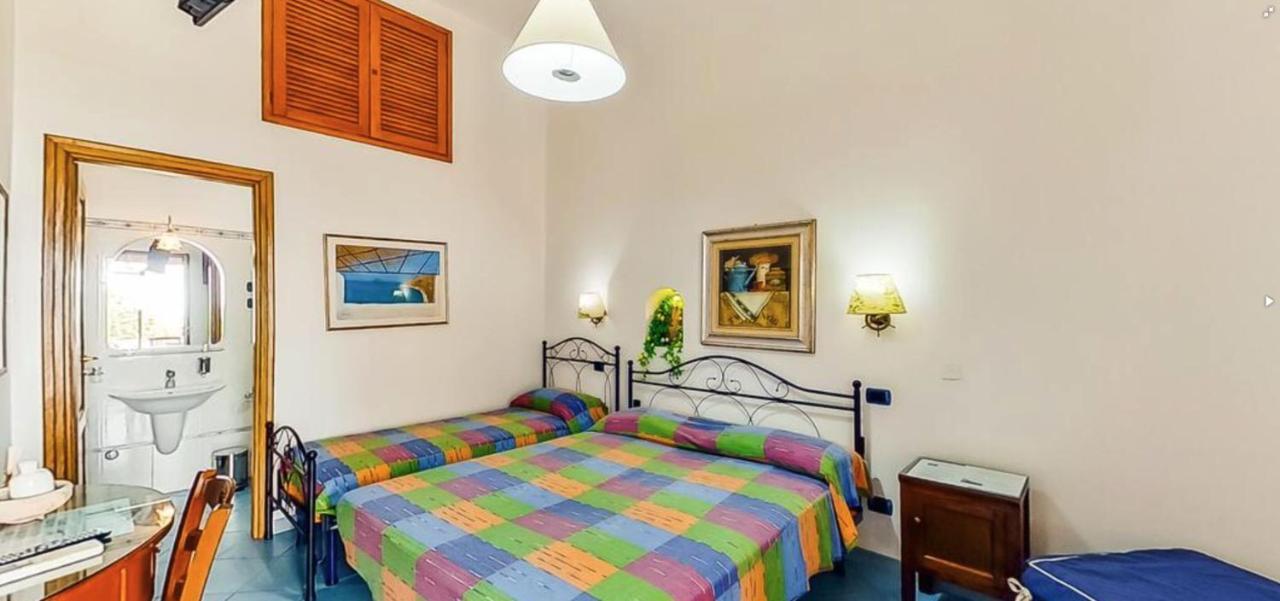 Casa Vacanza Artemis Città di Lipari Esterno foto