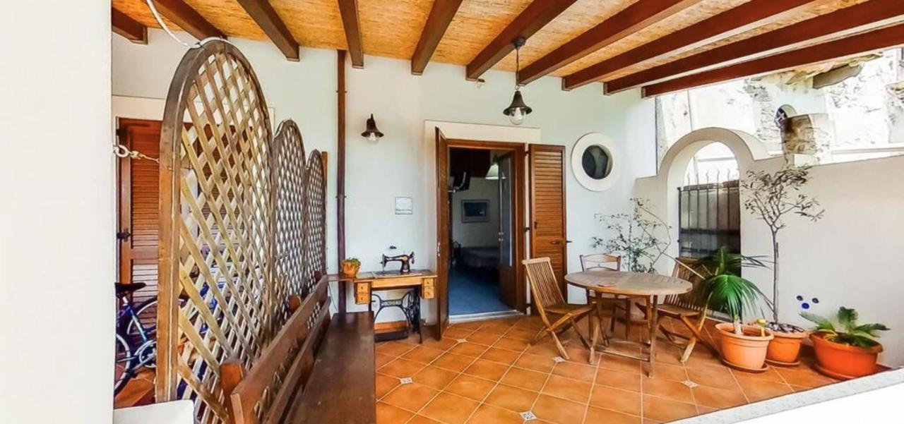 Casa Vacanza Artemis Città di Lipari Esterno foto